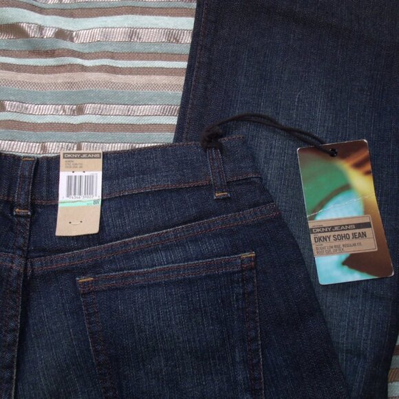 NEW! DKNY SOHO JEANS Dark Wash Slight Low Rise Reg Fit Boot Cut Zip Sz 8 R - Picture 4 of 7